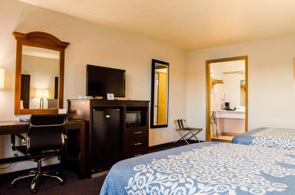 Econo Lodge Panguitch near Bryce Canyon — 4