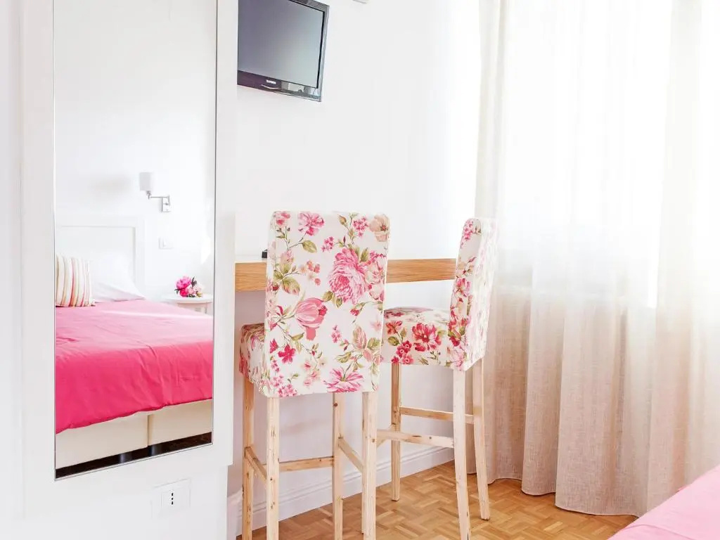 Standard Double room with garden view (full double bed)