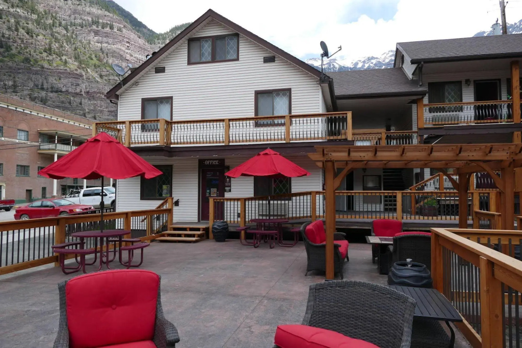 Matterhorn Inn Ouray