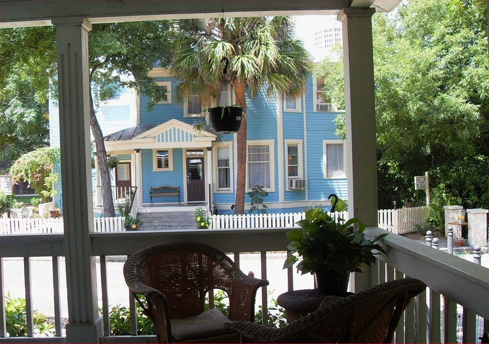Inn on the Riverwalk by null