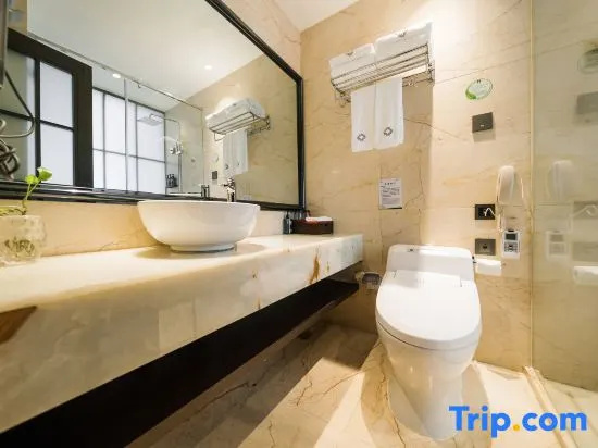 Longyou International Hotel - Chambres