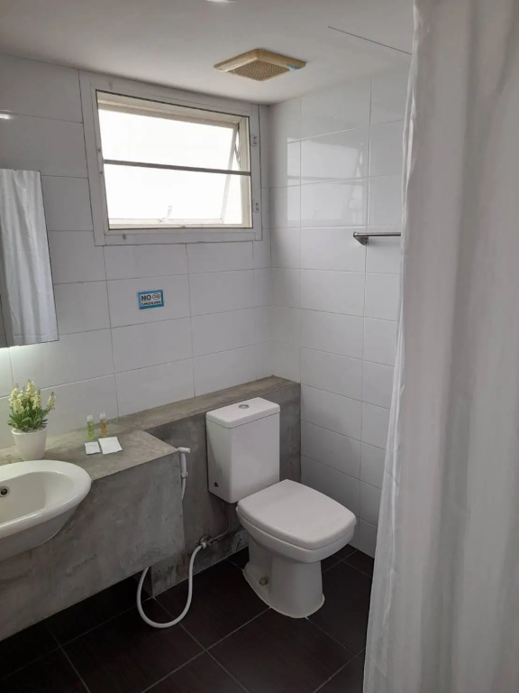 Double Suite (full double bed)