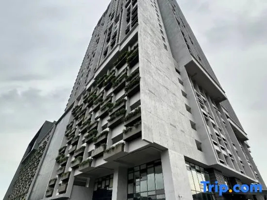 Entire Studio Unit Cubic Botanical Bangsar by Comfy Asia