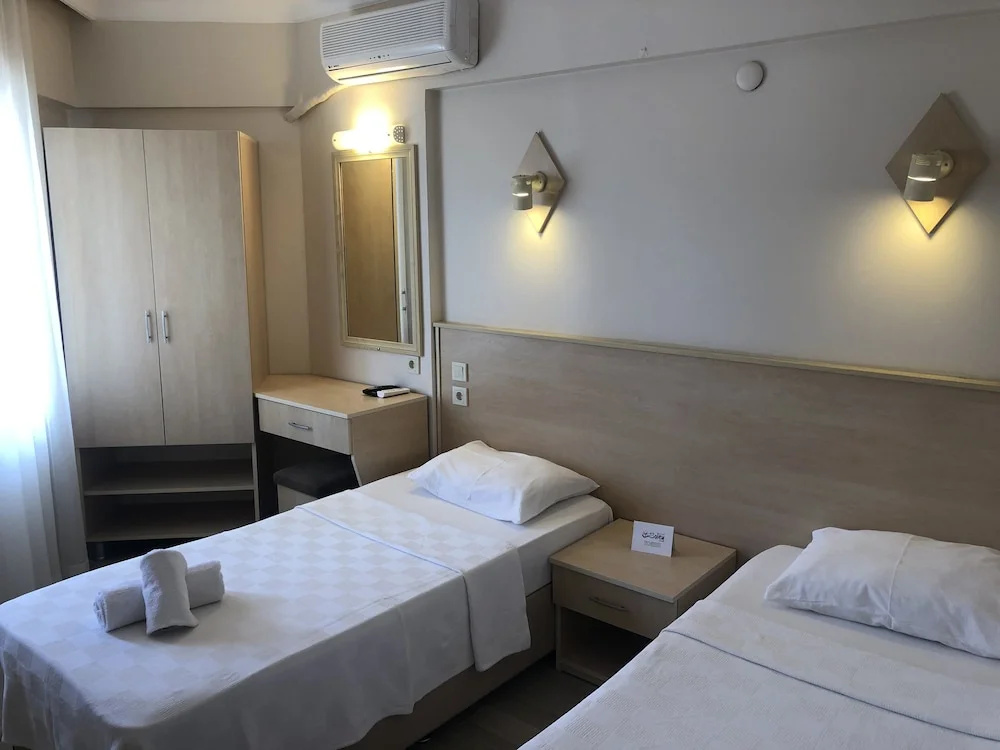 Standard Double room with balcony (twin beds)