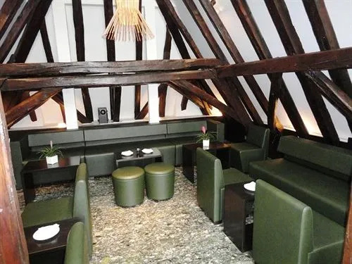 Balcony & Terrace
