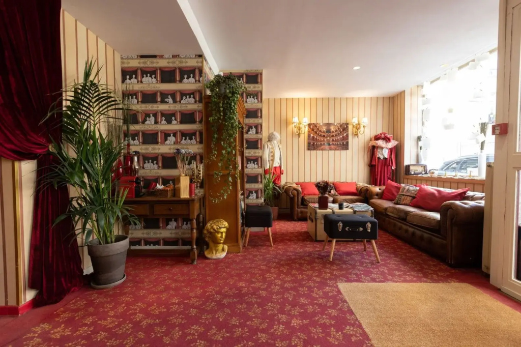 Hotel du Théâtre by Patrick Hayat 12