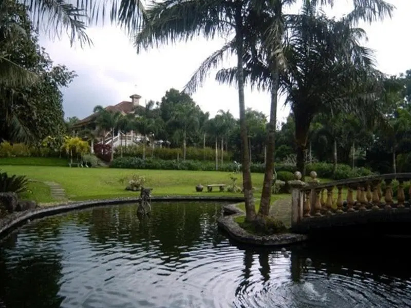 Hillcreek Gardens Tagaytay Hotel