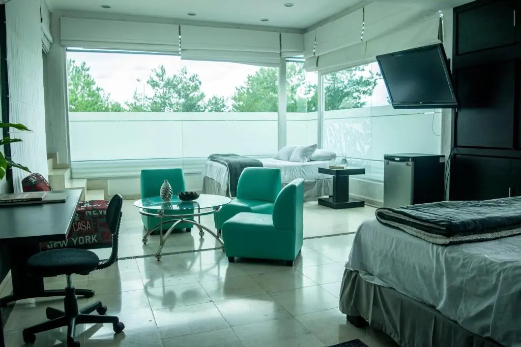 Deluxe Suite