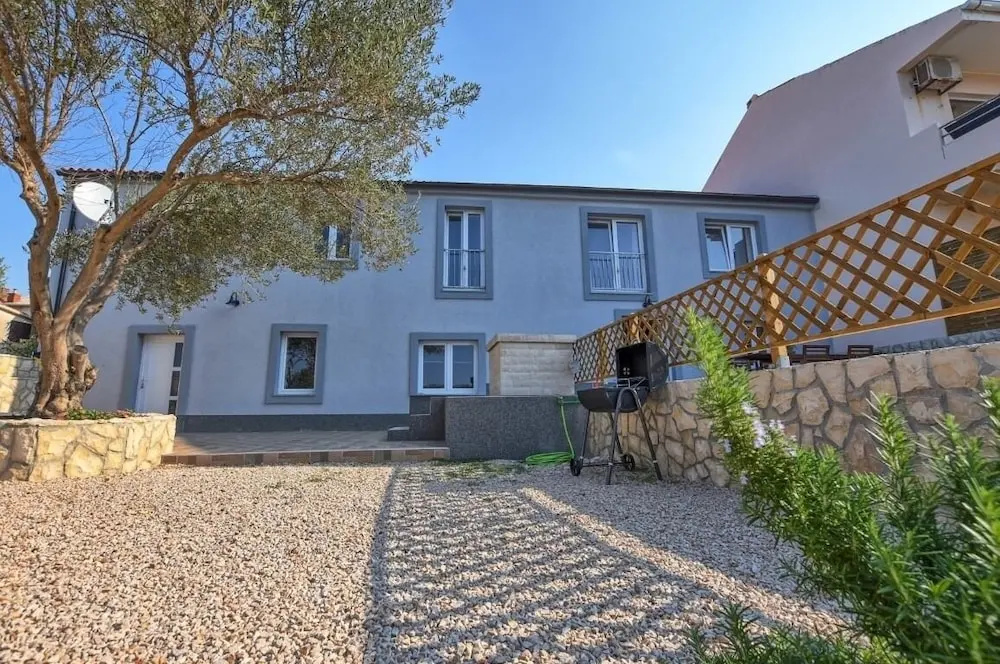 Ante - Garden Terrace - H