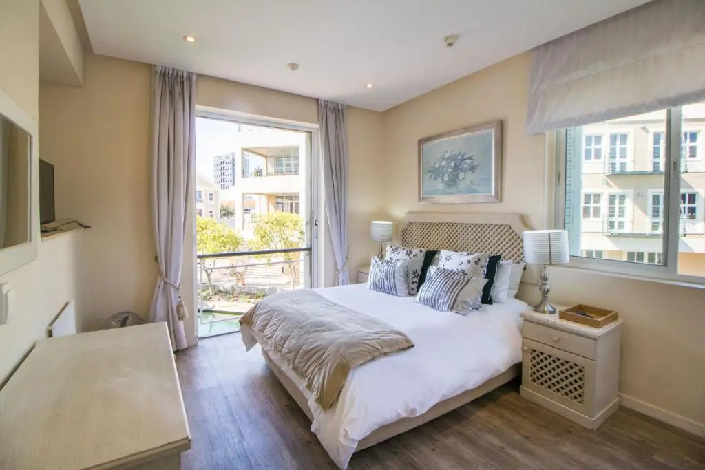 Waterfront Village Aparthotel - Chambres