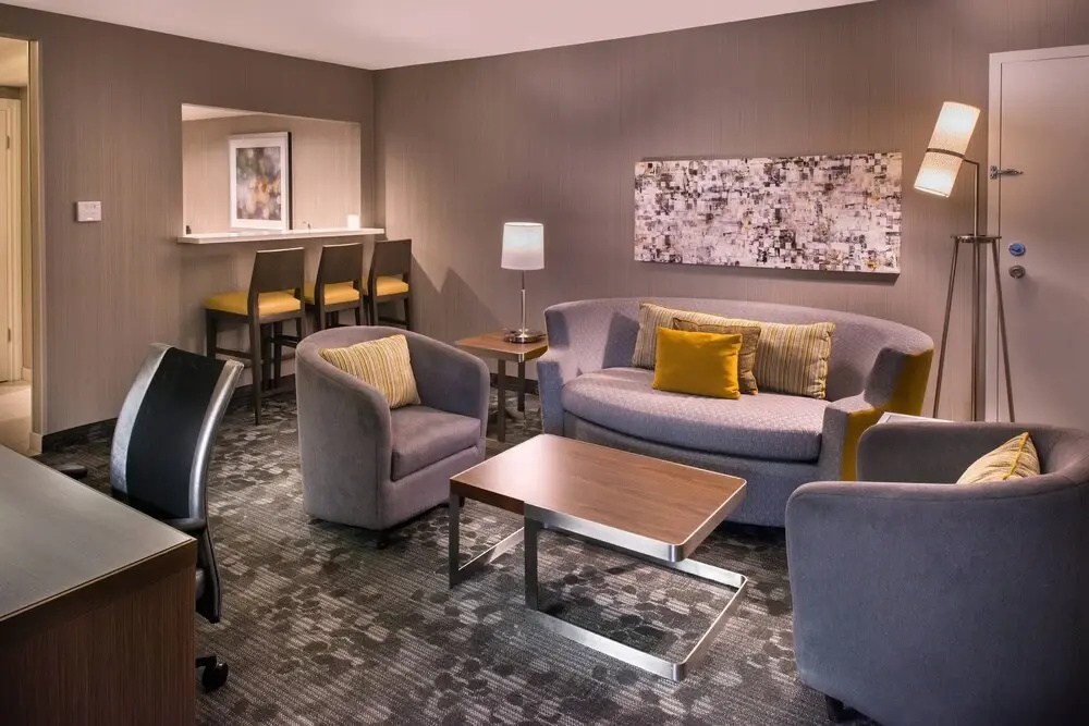 1 Bedroom Executive Suite with courtyard view