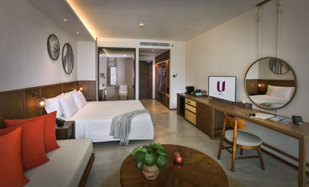 Deluxe room with sea view