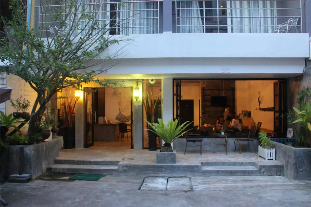 Dengba Hostel