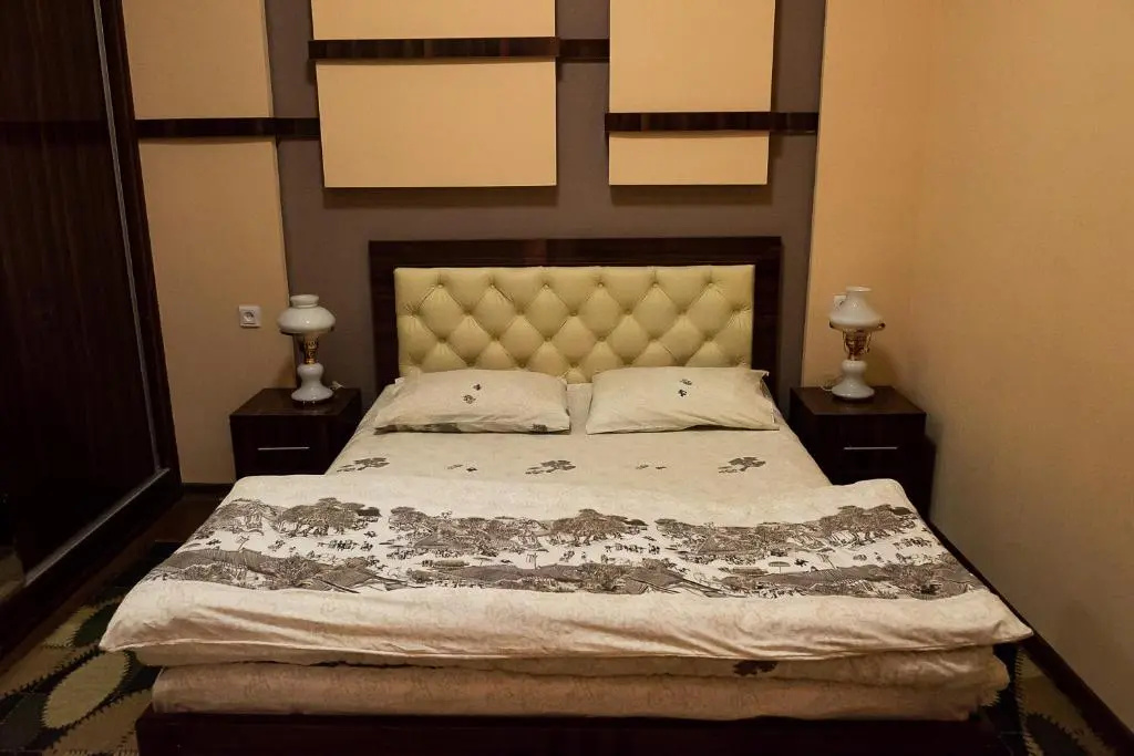 Deluxe Double room (full double bed)