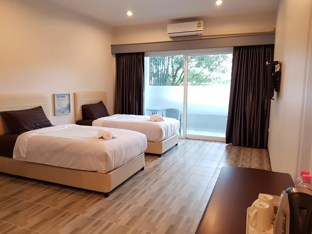 Deluxe Double room (twin beds)