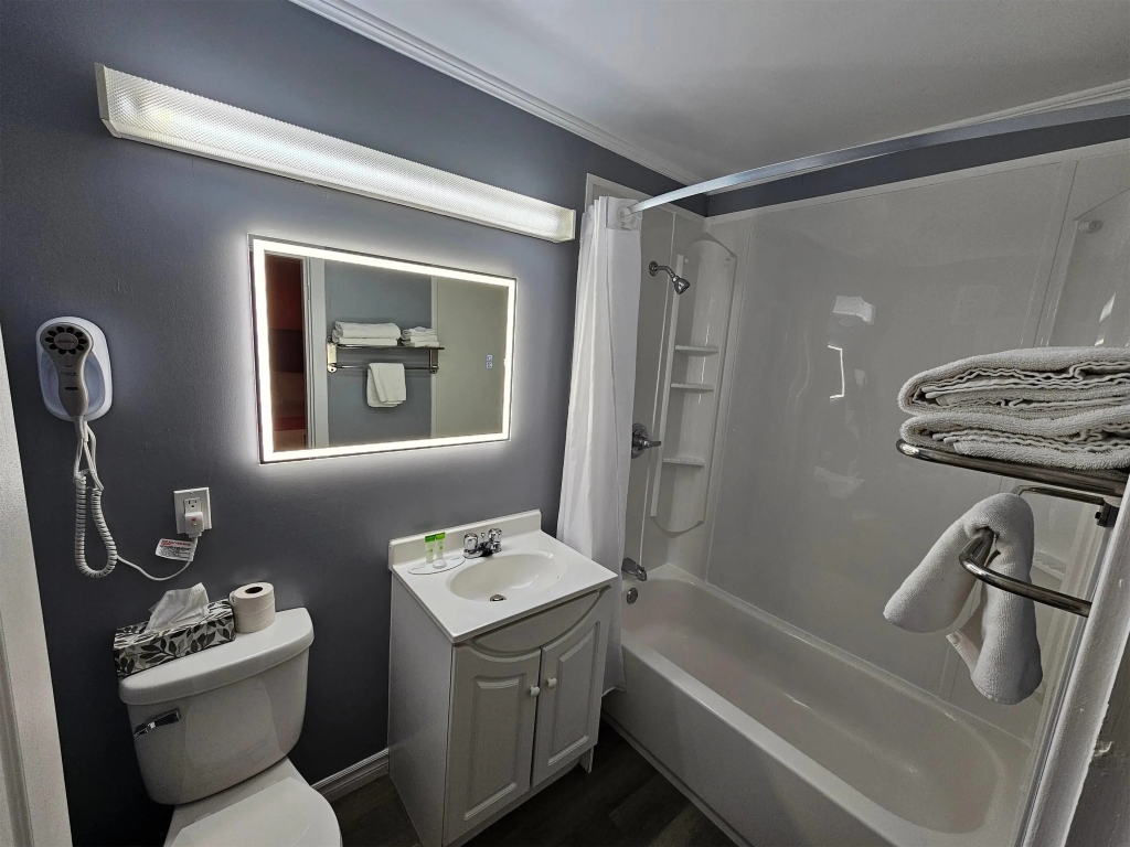 Howard Johnson by Wyndham Woodstock NB - фото 7