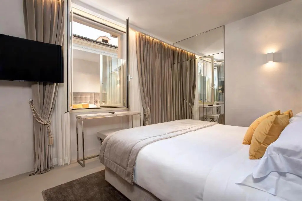 Standard Double room (full double bed)