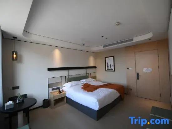 Standard Double room with garden view (full double bed)