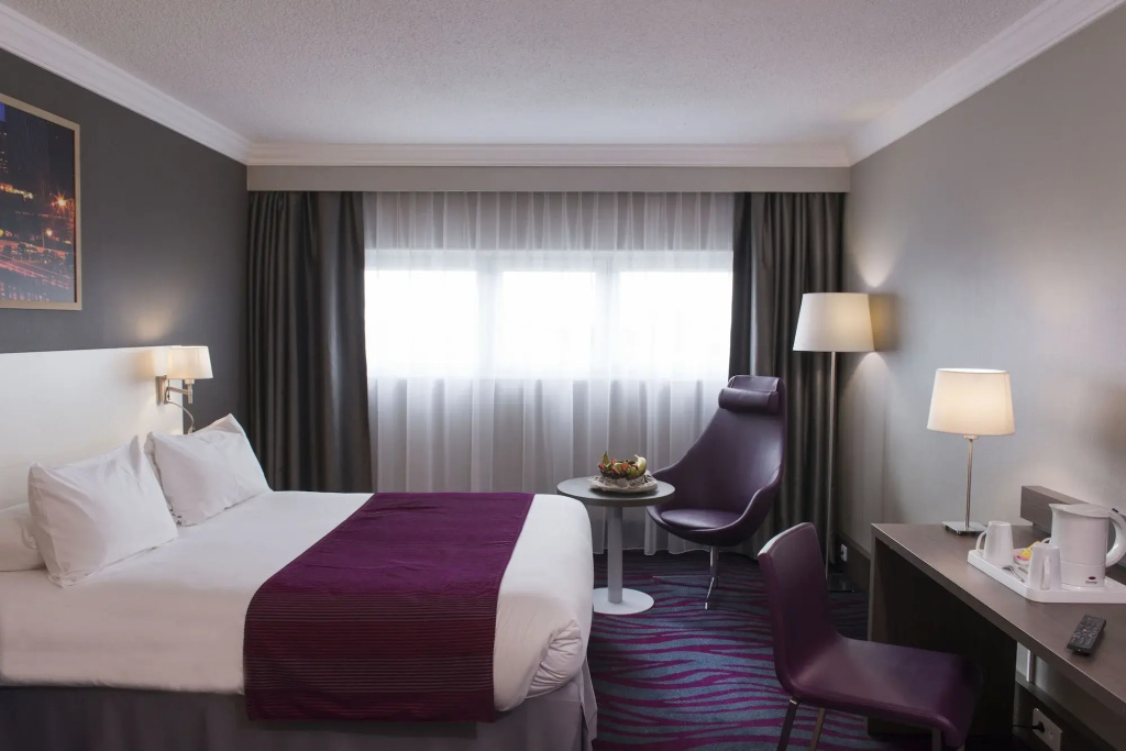 Best Western Plus Paris Orly Airport 24