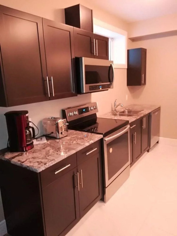 McConachie Luxury Inn - фото 8