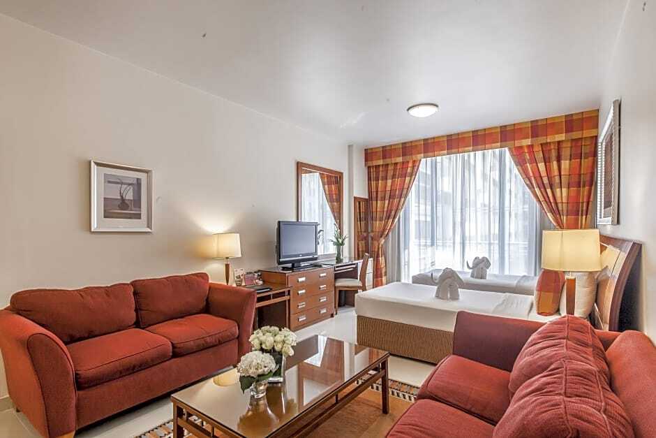 Golden Sands Hotel Apartments