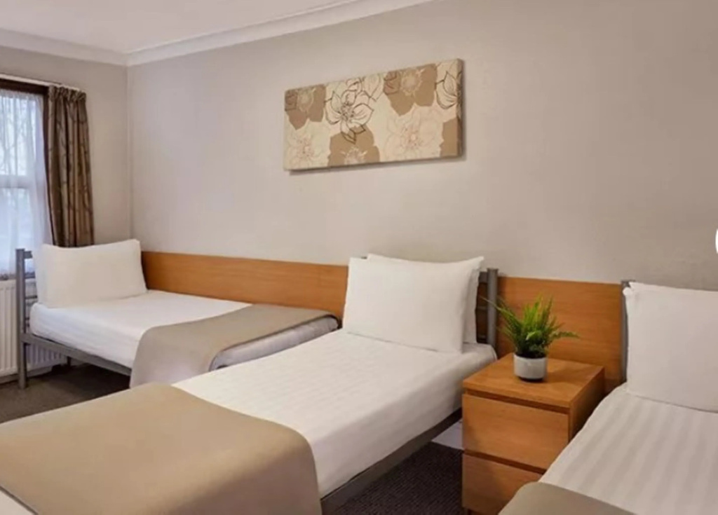 Отель Lords Hotel в Лондоне