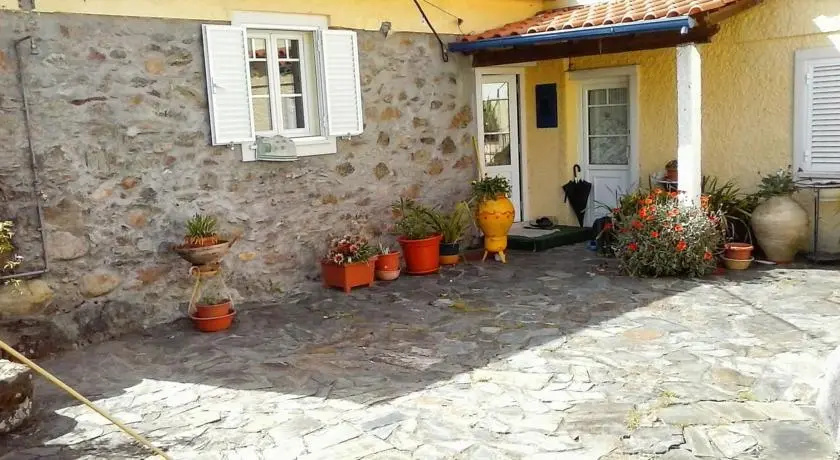 Rojal House