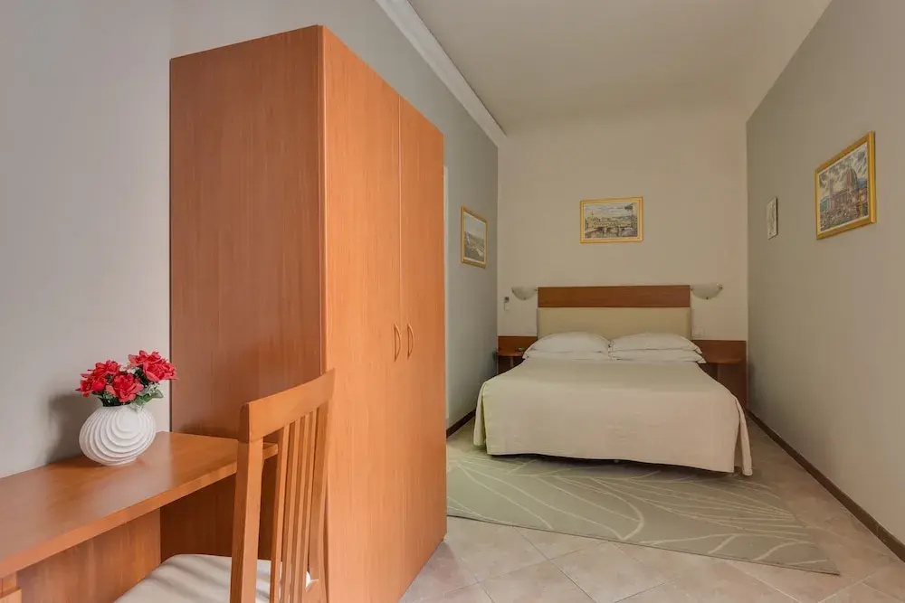 1 Bedroom Standard Quadruple Family room
