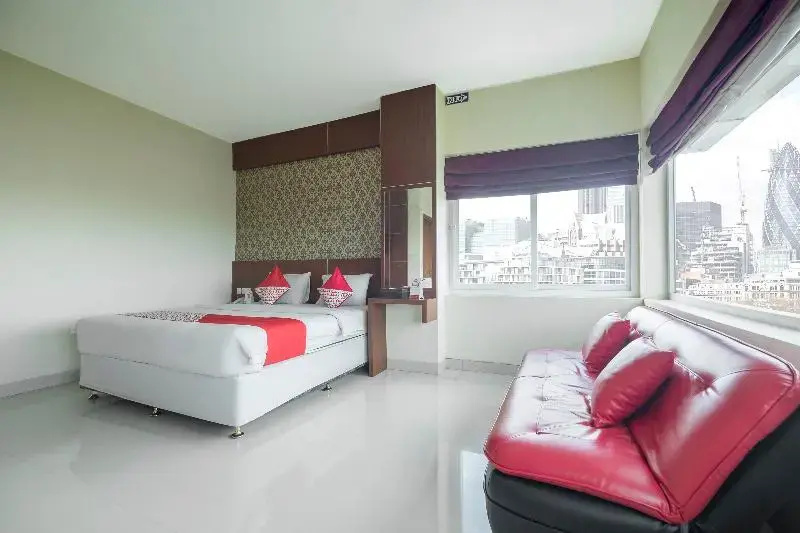 Capital O 454 Raising Hotel - Chambres