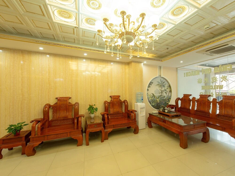 Lobby & Reception