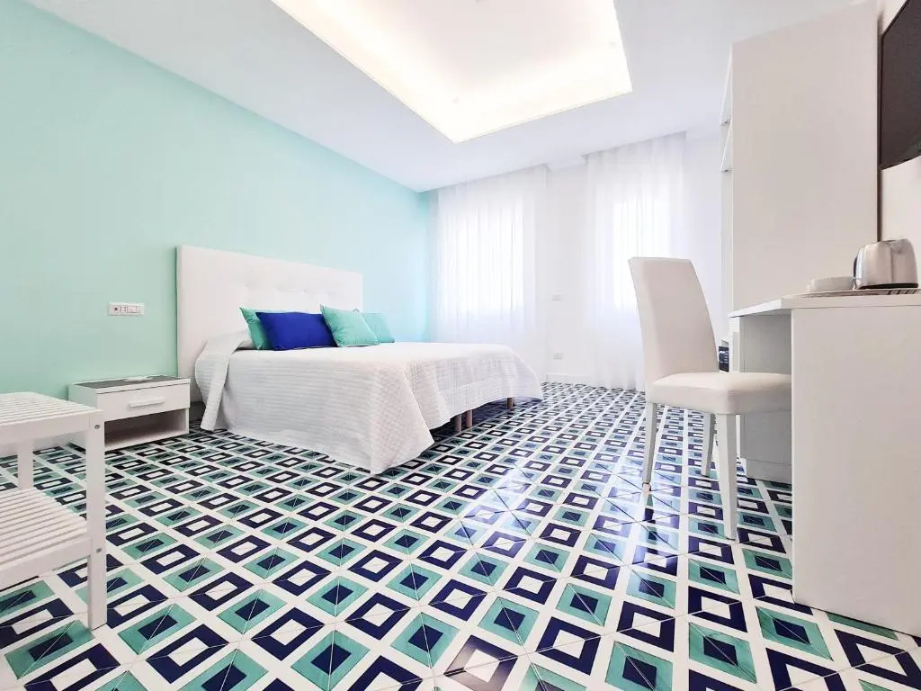 Standard Double room with balcony (full double bed)