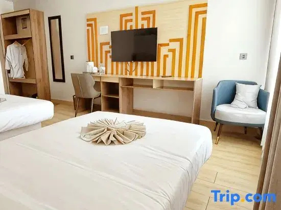 Deluxe Double room (twin beds)