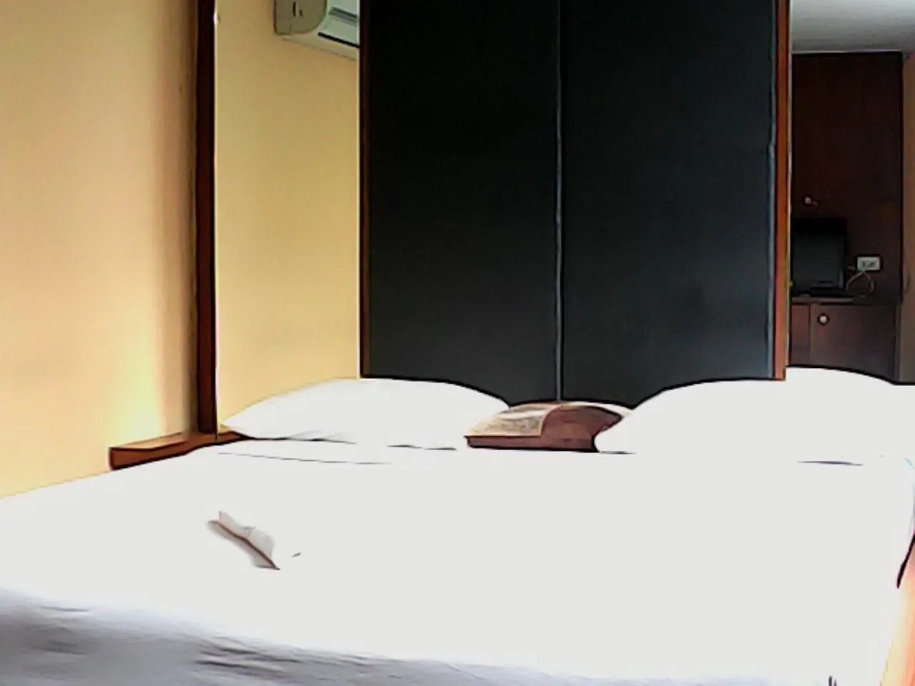 Royal Garden Home Hotel — фото