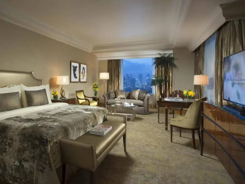 The Suites at Hotel Mulia Senayan