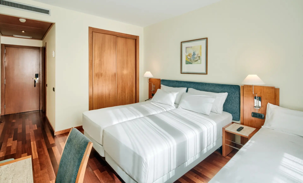 Standard Double Family room (twin beds)