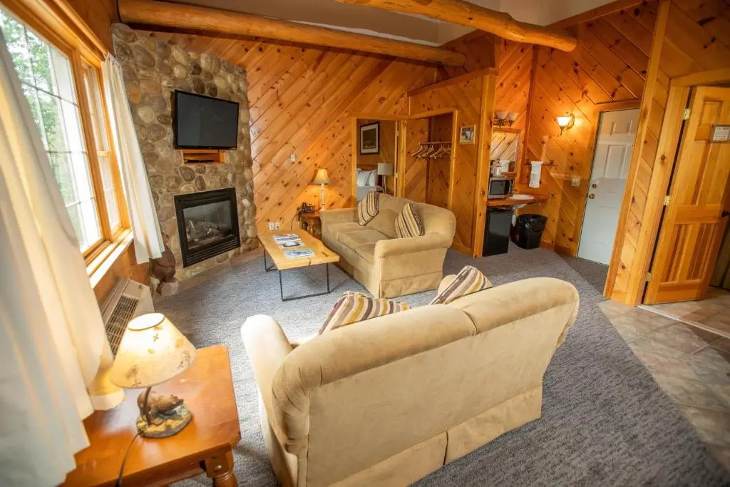 New England Inn and Lodge - фото 1