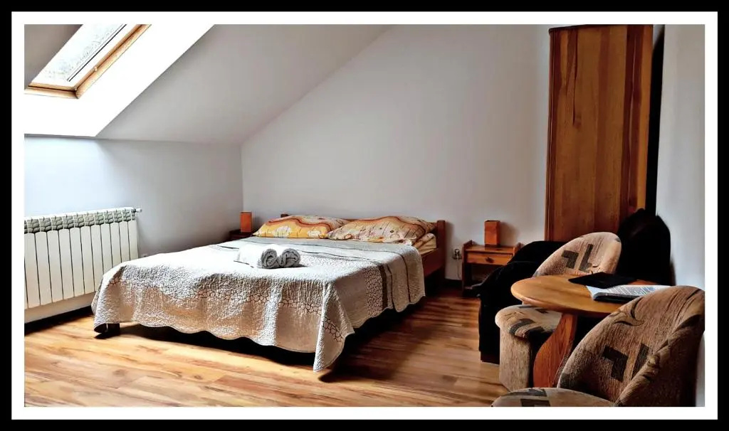 Standard Double room (full double bed)