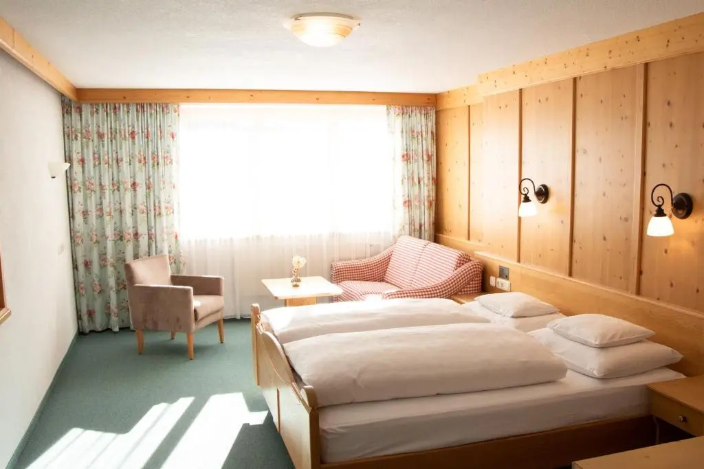 Economy room
