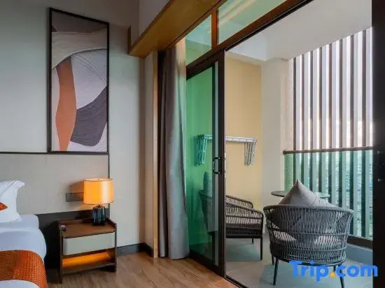 Premier Double room with balcony and with view (full double bed)