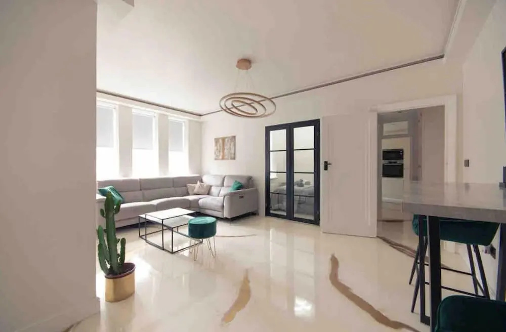 Entire Luxury Apartment in Greater London