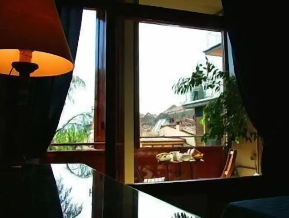 Superior Double room with balcony (full double bed)