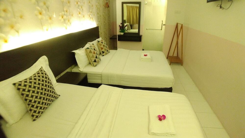 Apple 1 Hotel Gurney