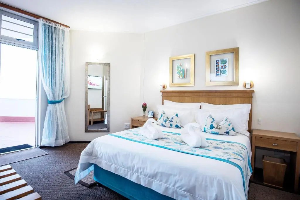 2 Bedrooms Apartment with sea view