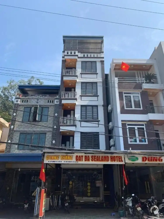 Quang Thang Cat ba Hotel by Bay Luxury in Haiphong