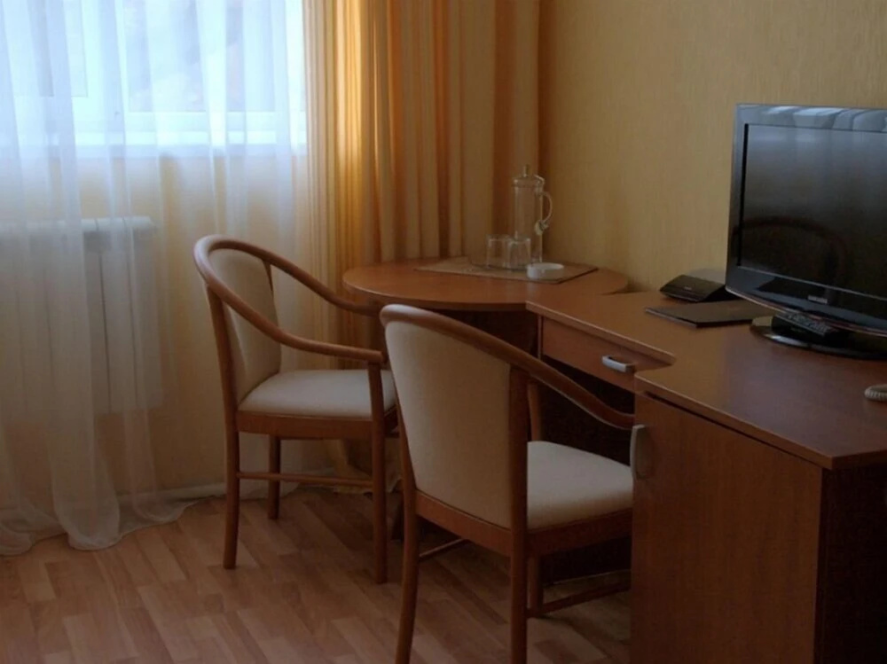 Economy room