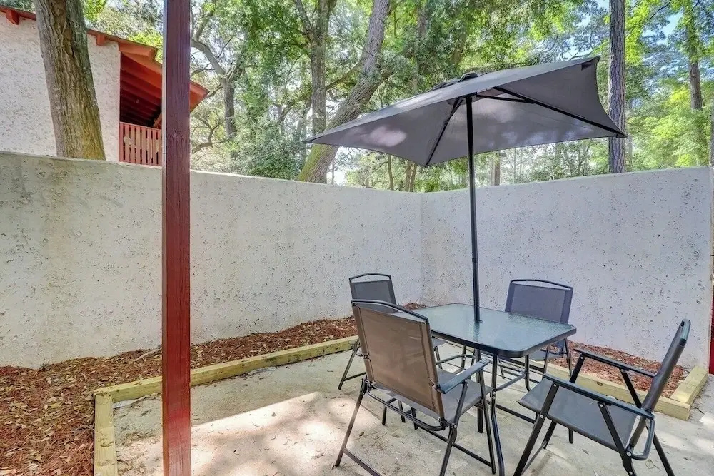 Family 2BR Retreat Near Beach + Pool Hilton Head
