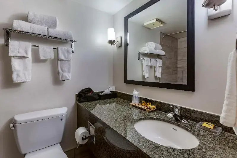 Best Western Plus Scottsdale Thunderbird Suites - Chambres