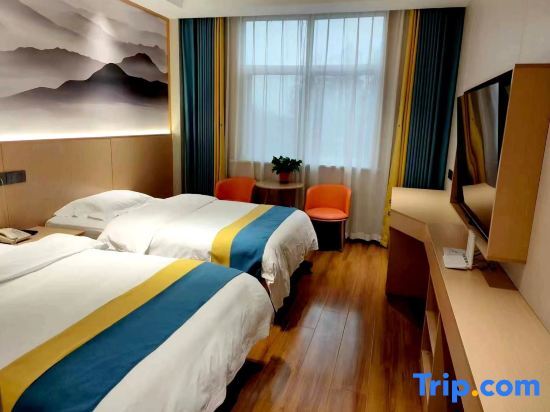 Royal Dragon Airport Hotel
