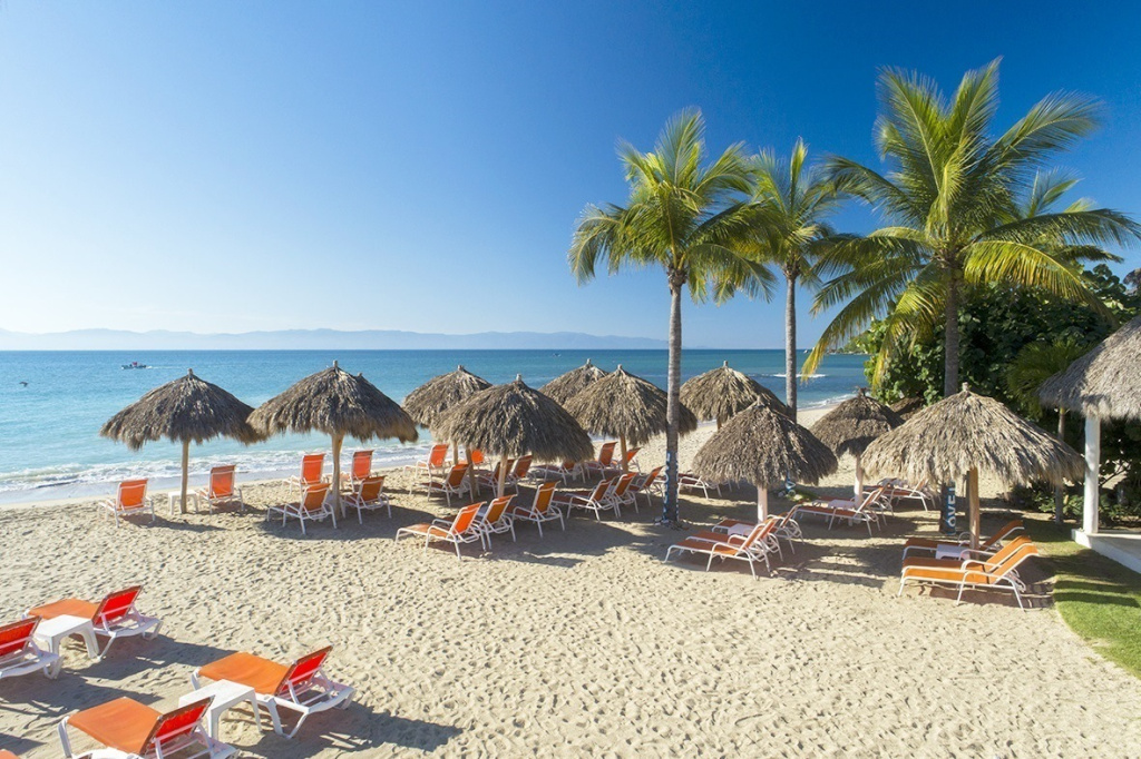 Beach & Waterfront