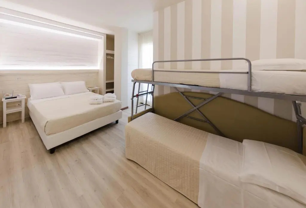 Mona Lisa Hotel - Chambres